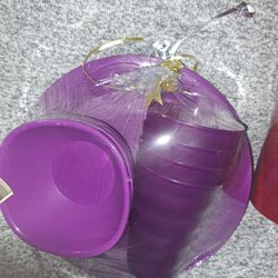 Tupperware 