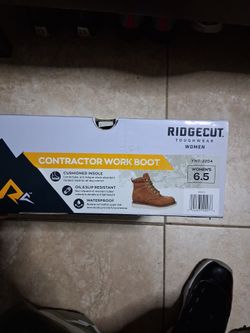 Steeltoe Boots/shoe
