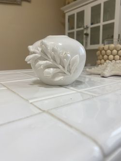 Vintage China De Blanc White White Floral Mini Vase - Beautiful - As 