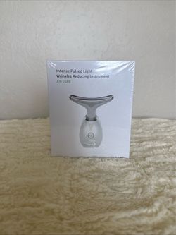 INTENSE PULSED LIGHT WRINKLE REDUCING INSTRUMENT