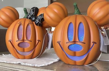 Mickey and Minnie Halloween pumpkin