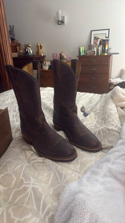 Men’s Chippewa Size 11 Boots