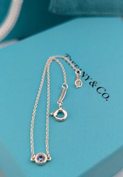 Tiffany &Co Bracelet in sterling silver with a round aquamarine.