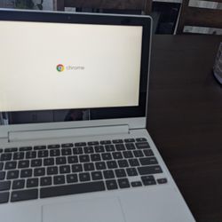 Lenovo Chromebook Perfect For School Or Work