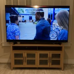 Samsung 82” Smart Tv 