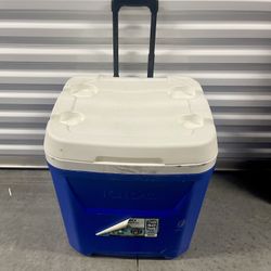 Igloo roller cooler