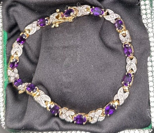 Gorgeous  18k Yellow Gold Over Solid Sterling Silver Diamond And Amethyst 7.6 Inch Bracelet 