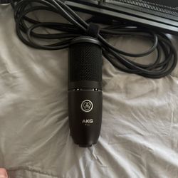 AKG P120 + Mic Stand + Pop Filter