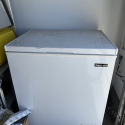 Magic Chef Deep Freezer 