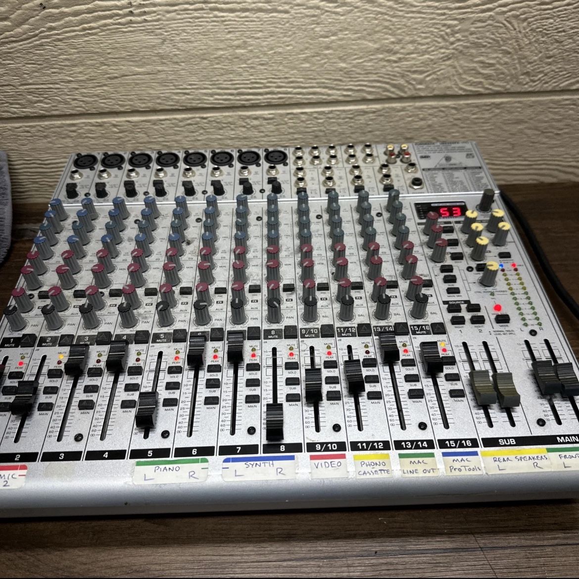 Behringer Eurorack UB2222FX-PRO