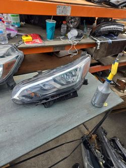 Versa Headlights 2022