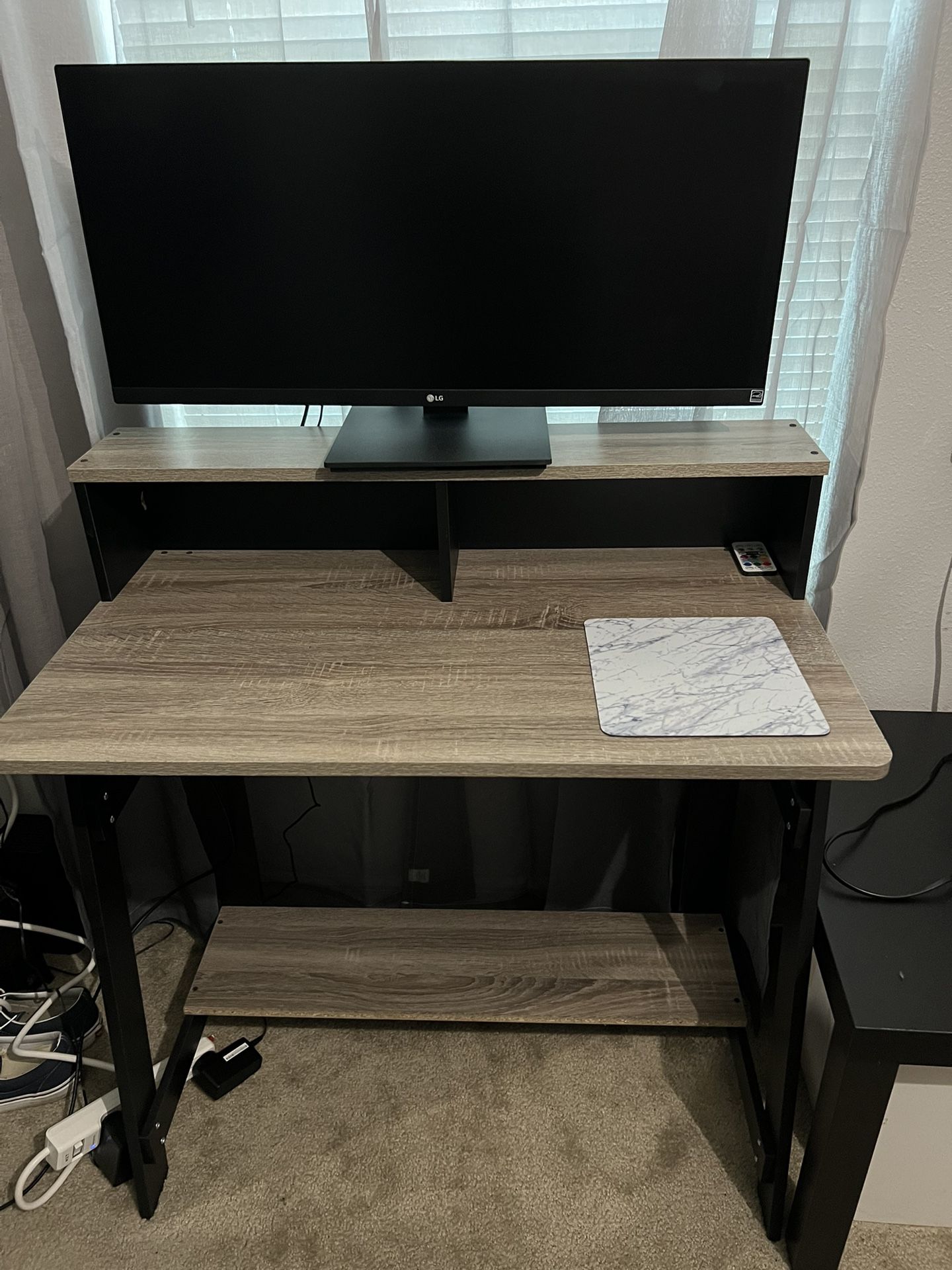 Computer Desk With 30’’ LG Monitor
