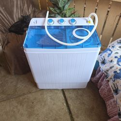 APARTMENT SIZED WASHER
