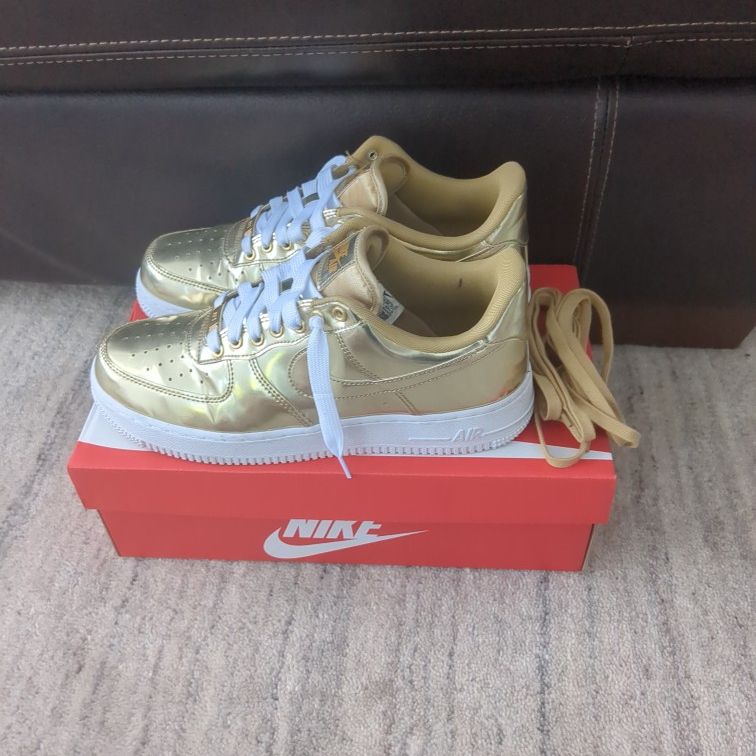 Gold Retro AF1 Nike Shoe