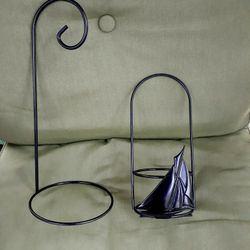 Black metal candle holder 