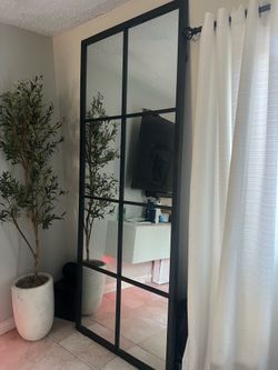 7 1/2 Matte Black Mirror