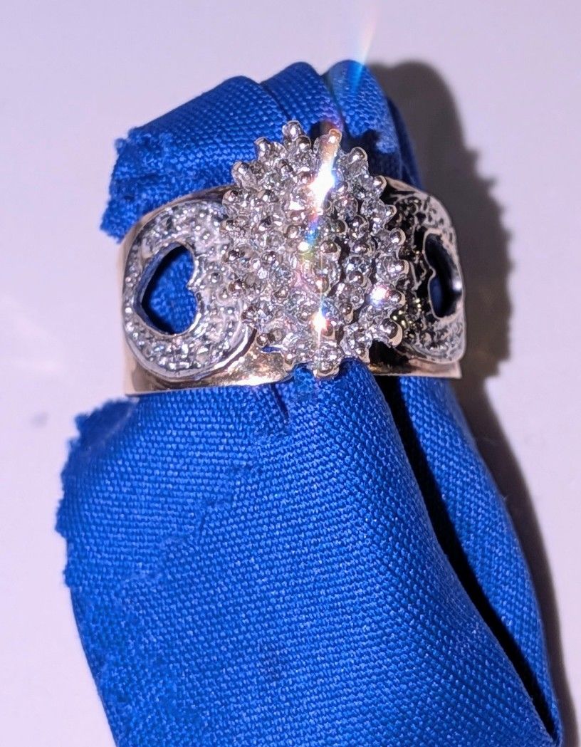 10k Gold Natural Diamond Marquise Cluster Halo Band With Hearts