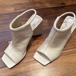 Vince Camuto Leather Block Heel Sandals – Size 8M - NEW