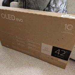 LG OLED evo C3 42 inch 4K Smart TV NEW