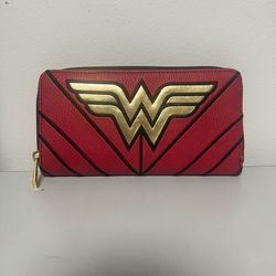 Loungefly DC Comics Wonder Woman Zip Around Wallet