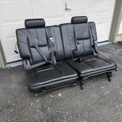 2010 Chevrolet Tahoe Seats