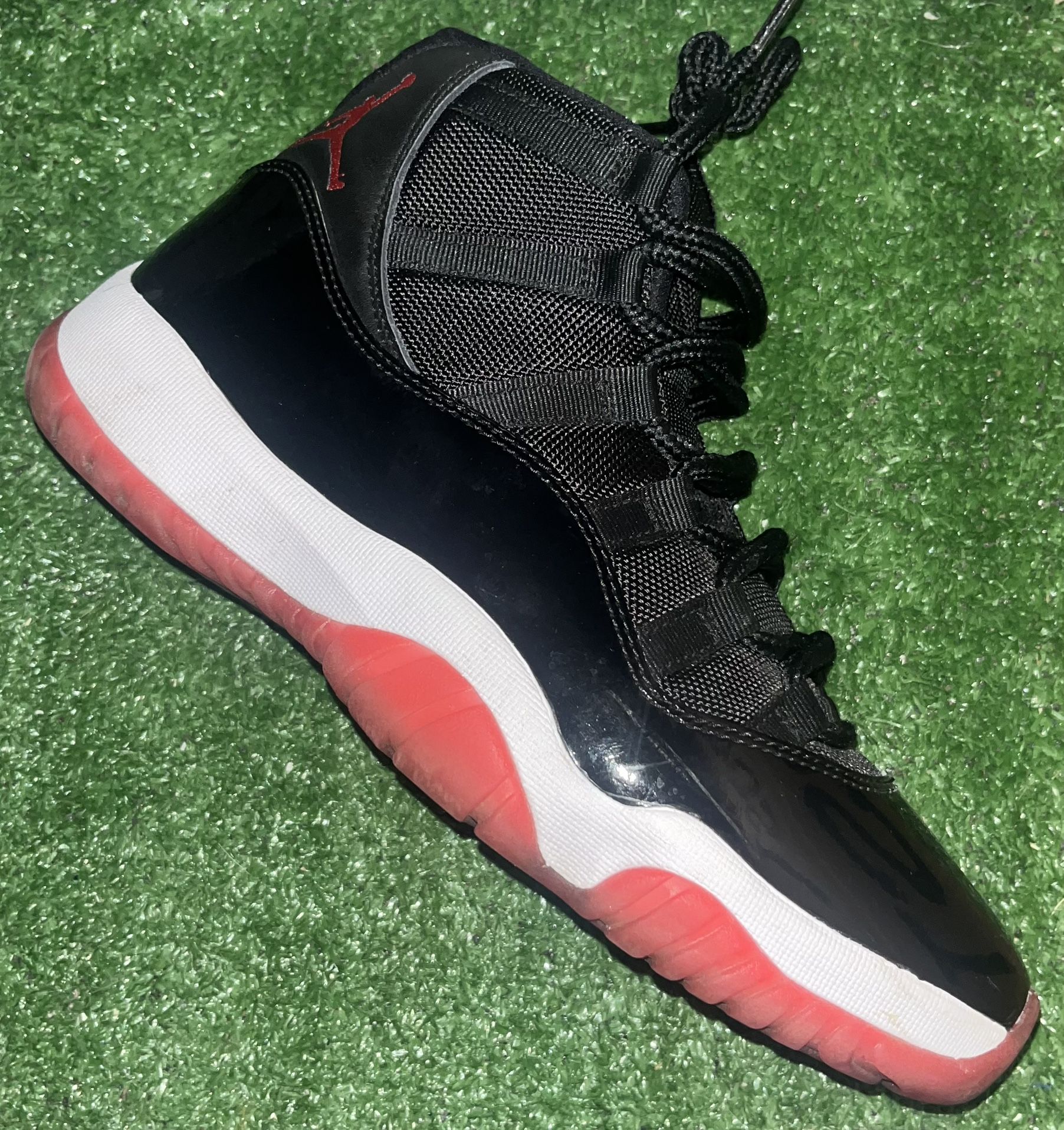 JORDAN 11 ‘BRED’