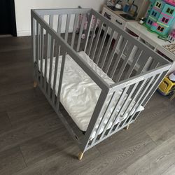 Mini Crib