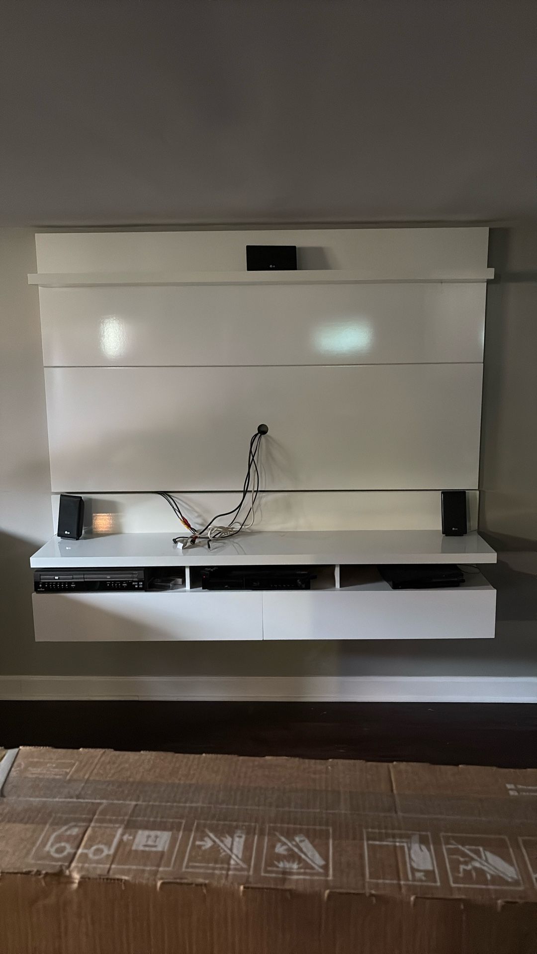 TV Stand 