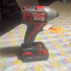 Milwaukee M 18  Impact