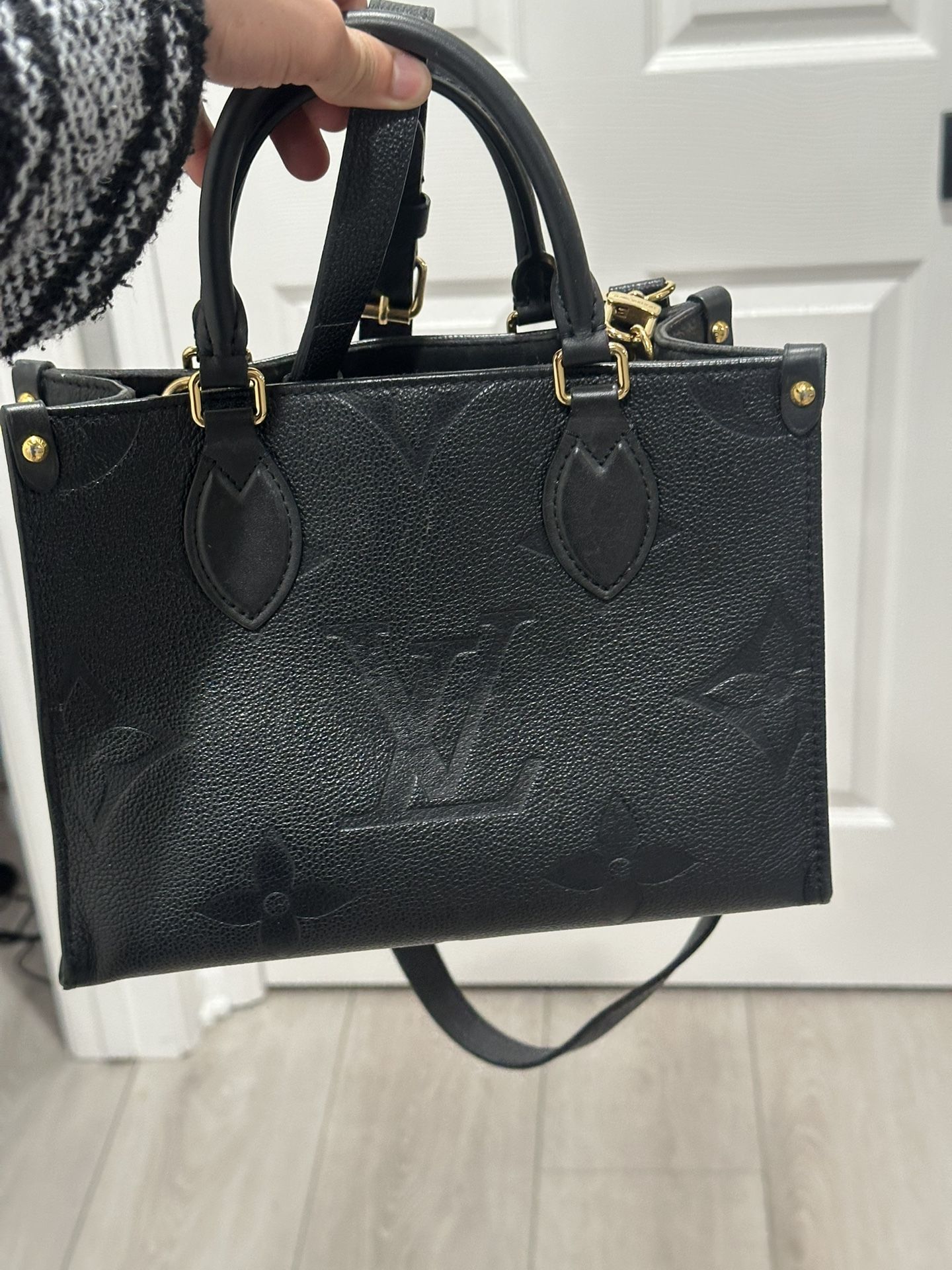 Louis Vuitton OnTheGo PM Monogram Hand Bag & Wallet