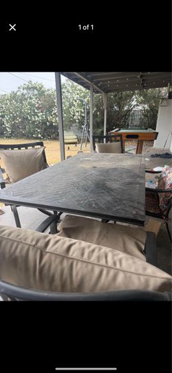 Backyard table and door chairs