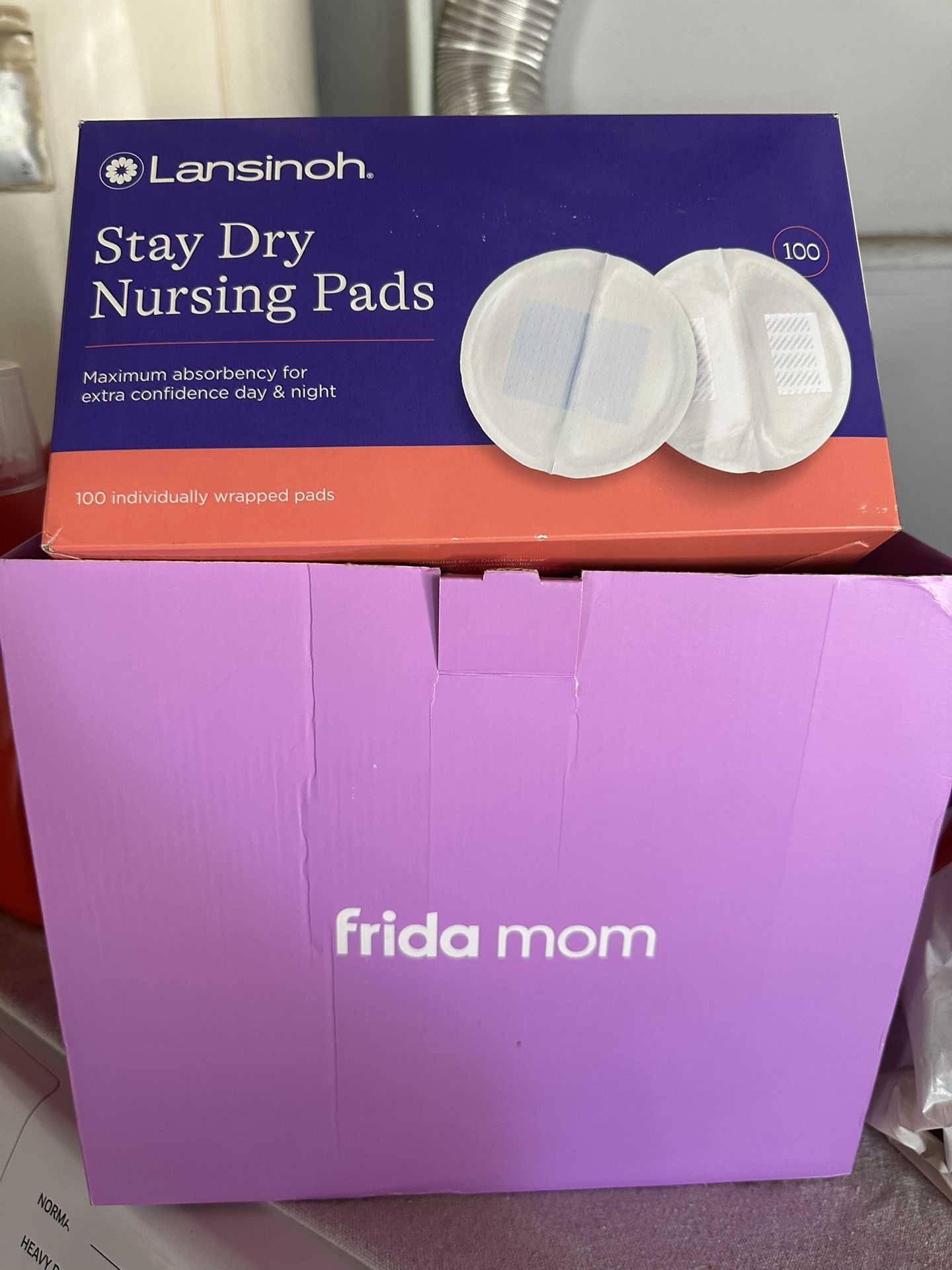 Frida Postpartum Mom Kit/Nursing Pads