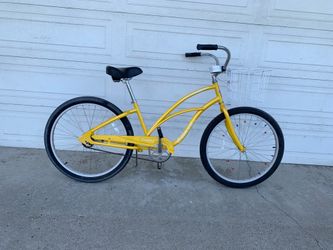 ELECTRA WOMEN' BEACH CRUISER BIKE