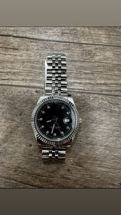 Luxury-Style Watch