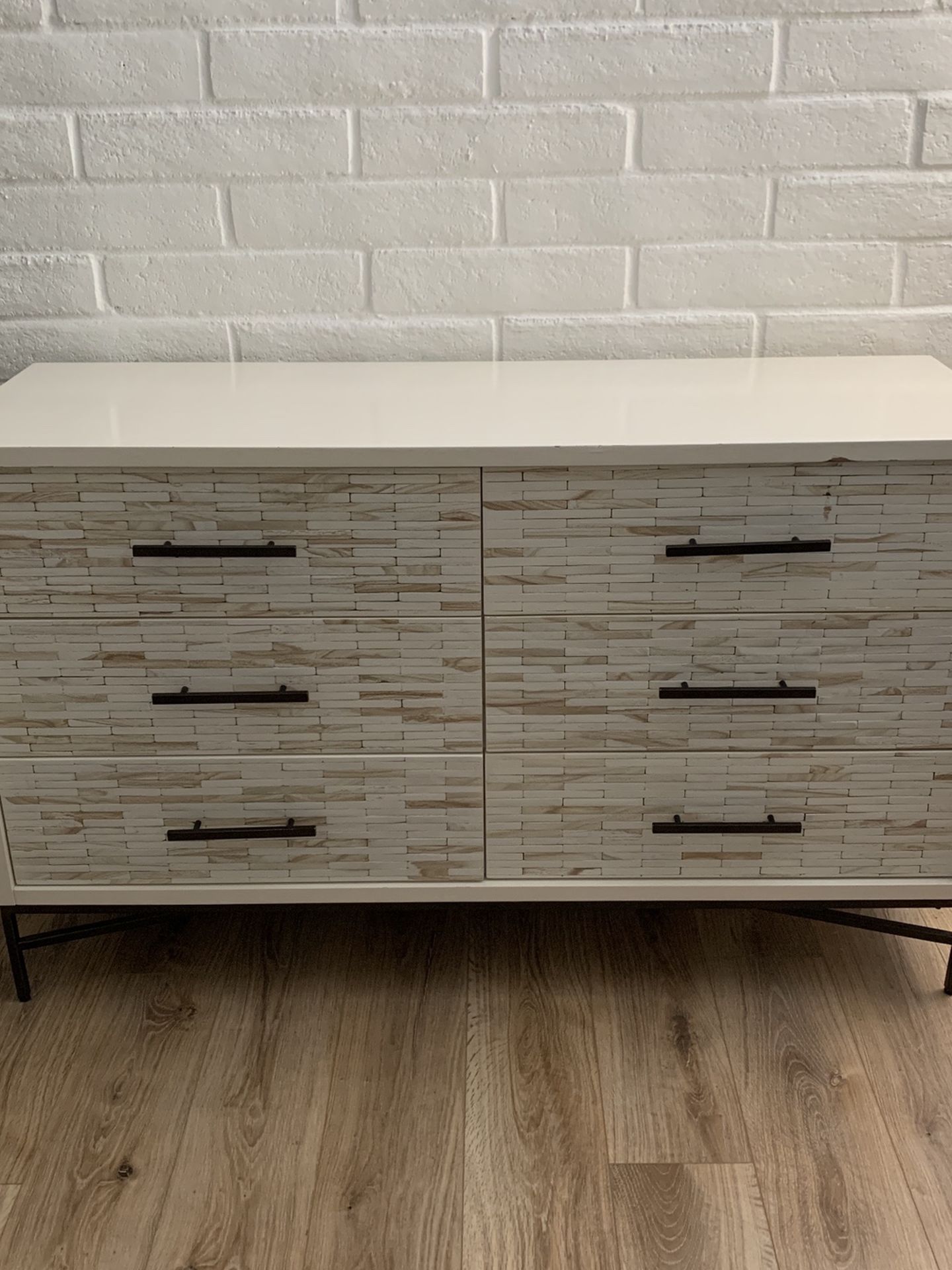 West Elm Wood Tiled 6 Drawer Dresser for Sale in Bellevue, WA OfferUp