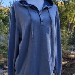 Eddie Bauer Sleepwear Hoodie Blue Sweatshirt Men’s Size L Excellent Condition

This hoodie is oh so soft and has a little bit of weight to it so it's 