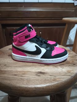 Nike Court Borough Mid 2
Little Kids' Shoes