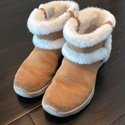 Sketchers Snow Boots Size 7.5