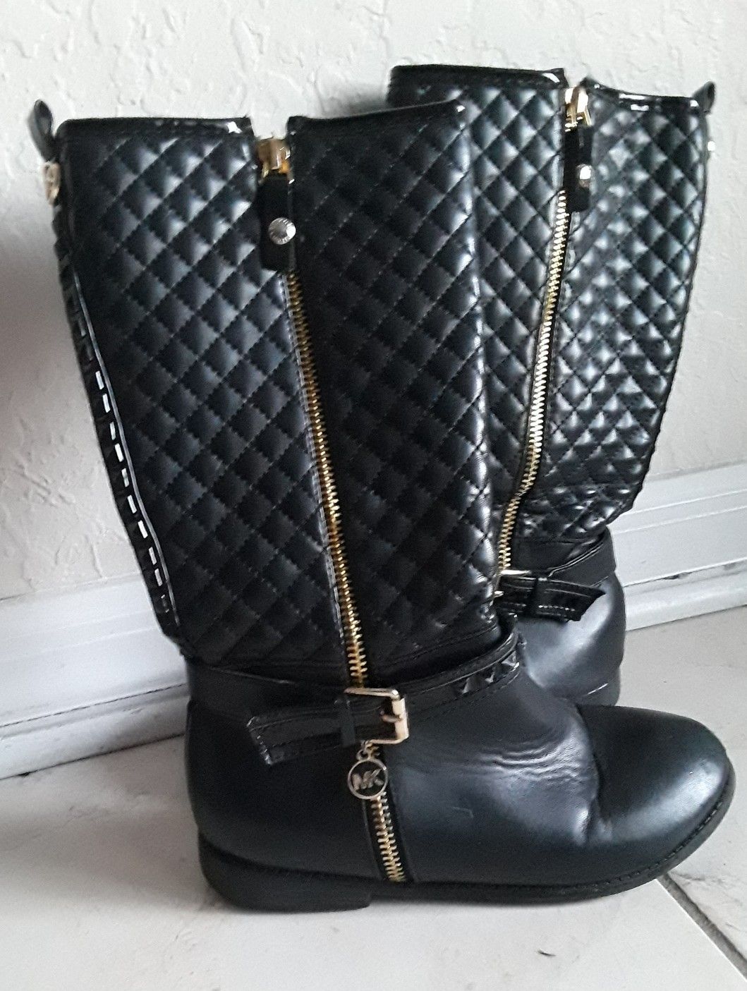 Girls Michael Kors black size 2 boots