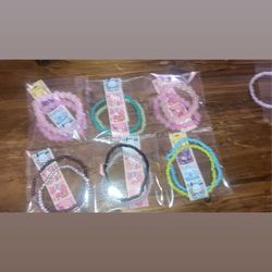 Bracelets 