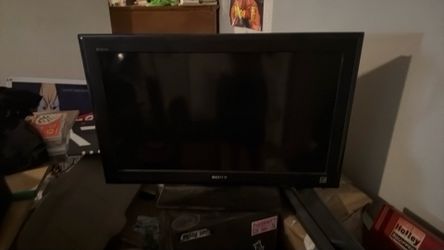 32 inch wide 20 in  tall Sony tv