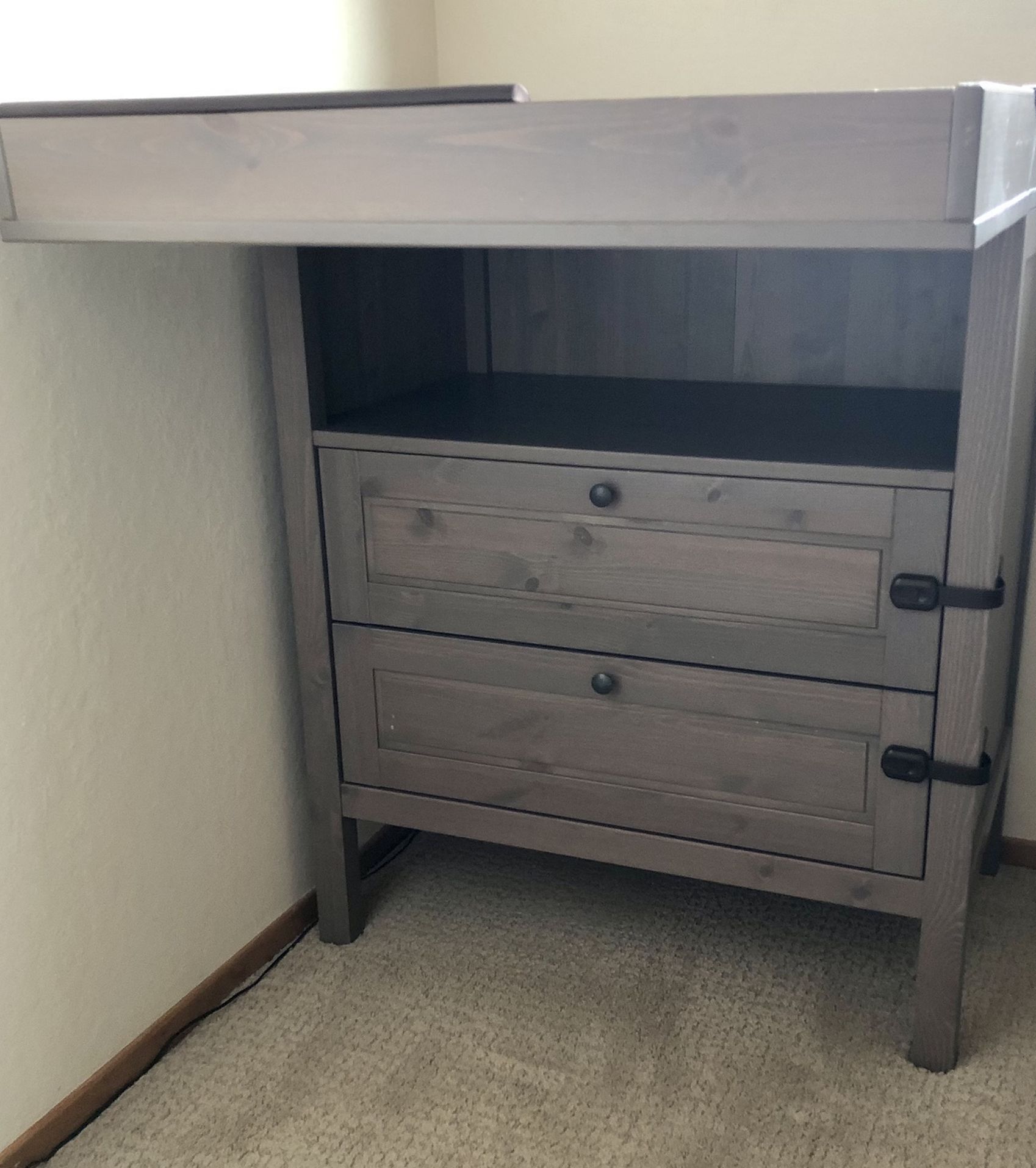 IKEA SUNDVIK Changing table/chest gray/brown for Sale in Sunnyvale, CA