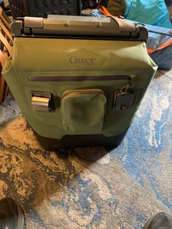 Ice chest backpack otter box