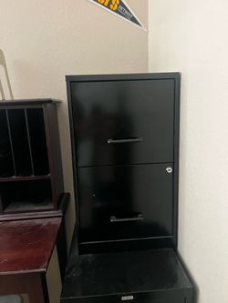 Two 2 drawer filing cabinets
