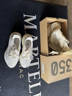 Yeezy 350 boost