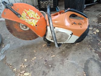 Concrete saw