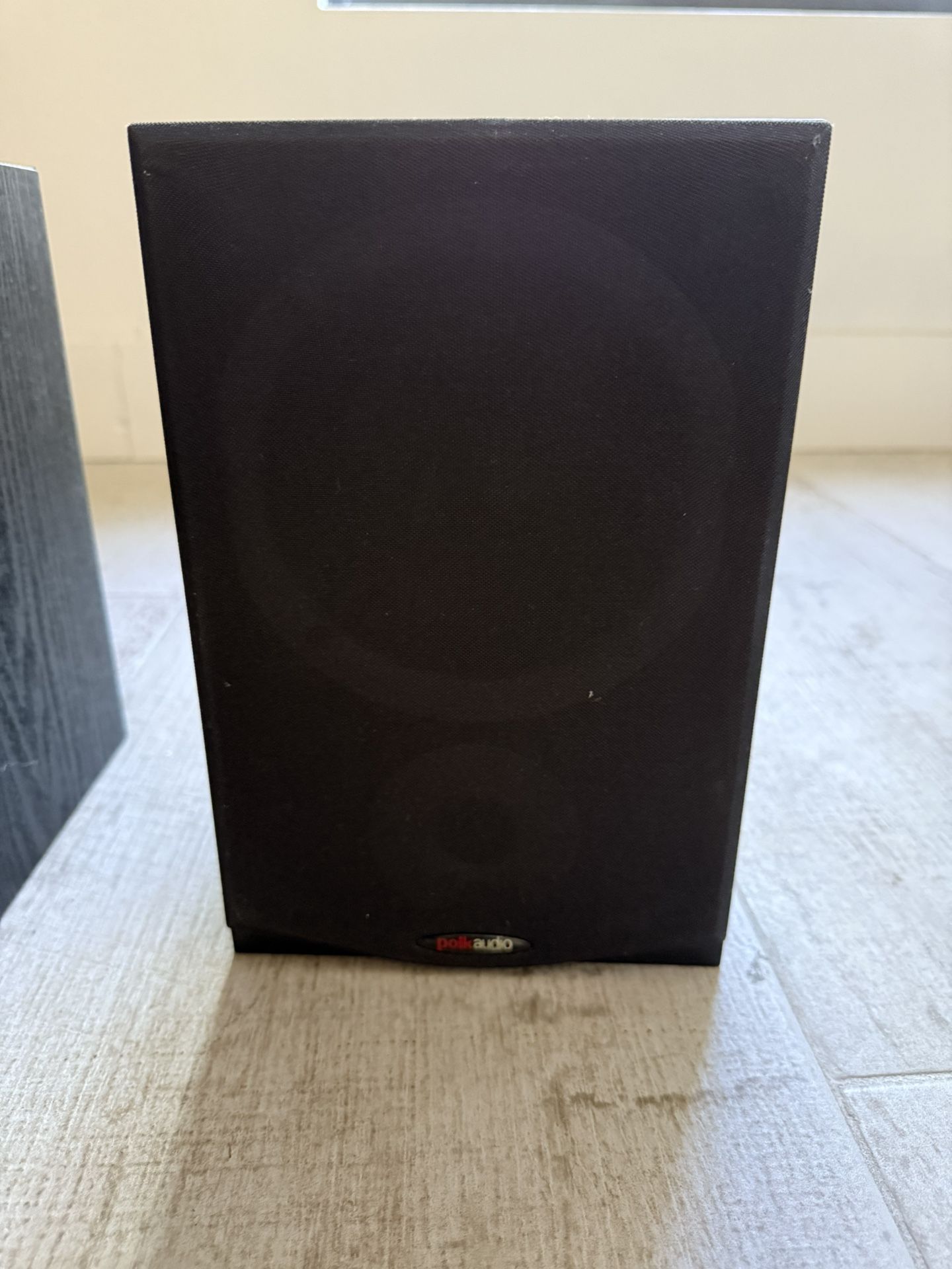 Polk Audio R150 Bookshelf Speakers