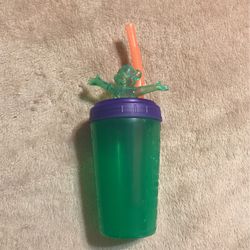 2004 Purple On Green Chuckle Cheese Cup