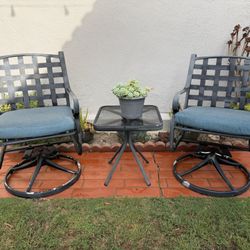 Vintage Patio furniture by Woodard