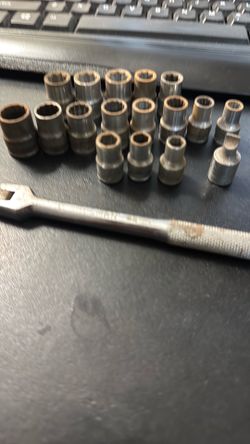 VINTAGE CRAFTSMAN BE 1/4 “ DRIVE SOCKETS & BREAKER BAR 18 PIECES